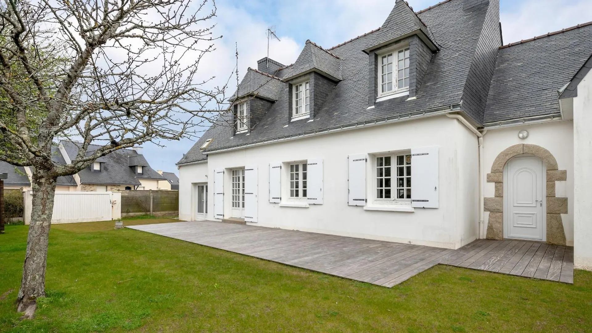 Maison Pour 10 Tout Pres De La Plage A סרזו
